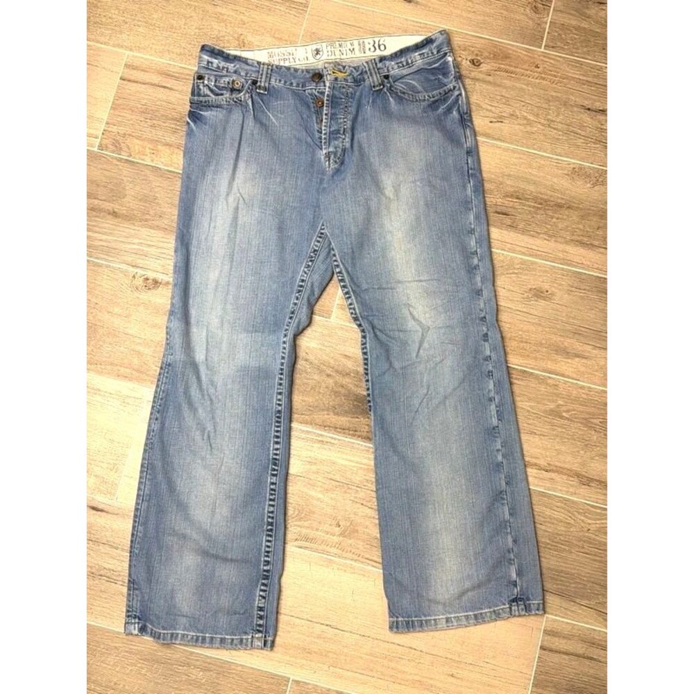 Mossimo Supply Co Men's 36x32 Premium Denim Light Wash Jeans
